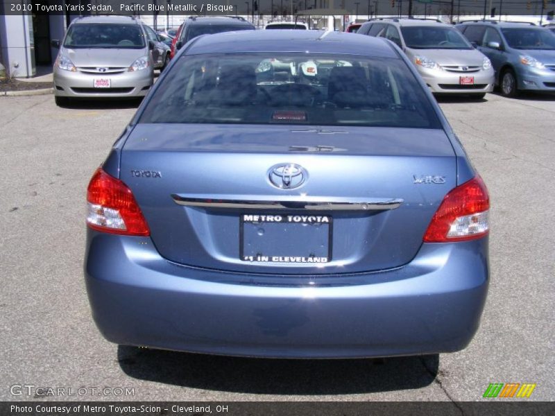 Pacific Blue Metallic / Bisque 2010 Toyota Yaris Sedan
