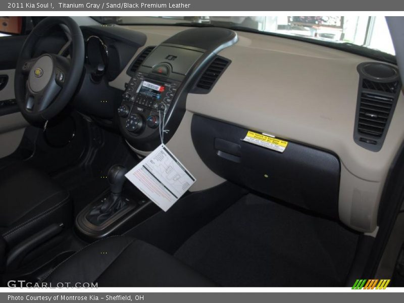 Titanium Gray / Sand/Black Premium Leather 2011 Kia Soul !