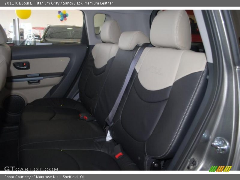 Titanium Gray / Sand/Black Premium Leather 2011 Kia Soul !