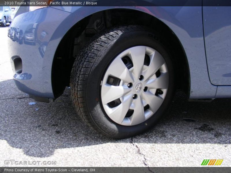 Pacific Blue Metallic / Bisque 2010 Toyota Yaris Sedan