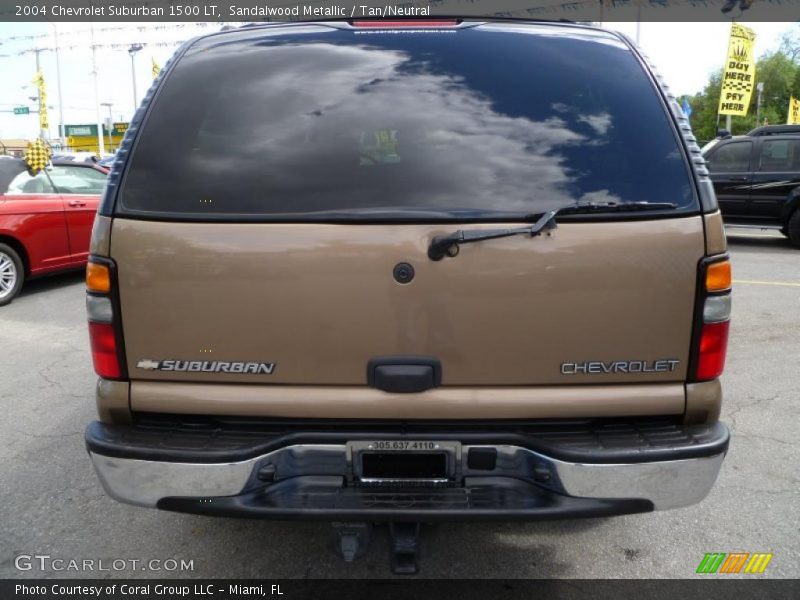 Sandalwood Metallic / Tan/Neutral 2004 Chevrolet Suburban 1500 LT