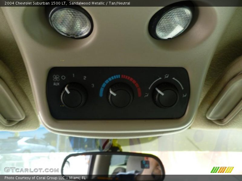 Sandalwood Metallic / Tan/Neutral 2004 Chevrolet Suburban 1500 LT