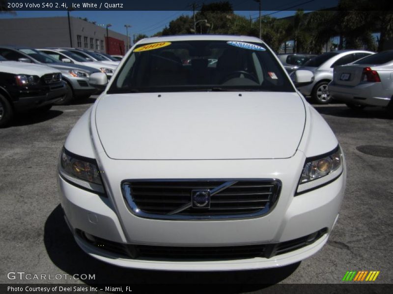 Ice White / Quartz 2009 Volvo S40 2.4i