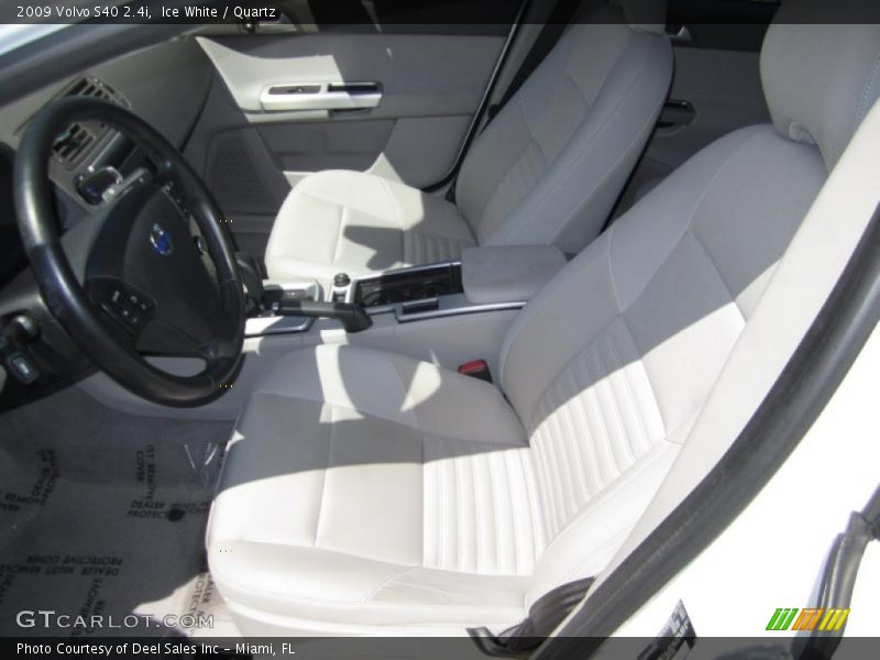 Ice White / Quartz 2009 Volvo S40 2.4i