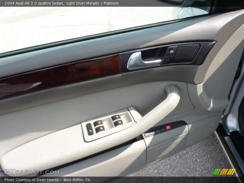 Door Panel of 2004 A6 3.0 quattro Sedan