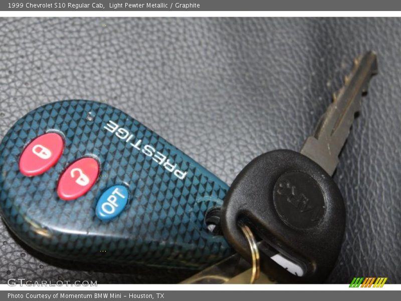 Light Pewter Metallic / Graphite 1999 Chevrolet S10 Regular Cab