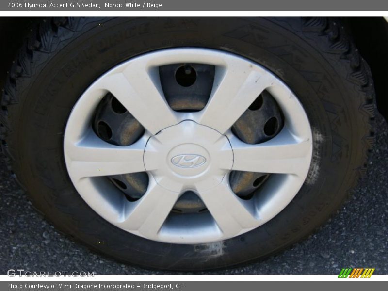 Nordic White / Beige 2006 Hyundai Accent GLS Sedan