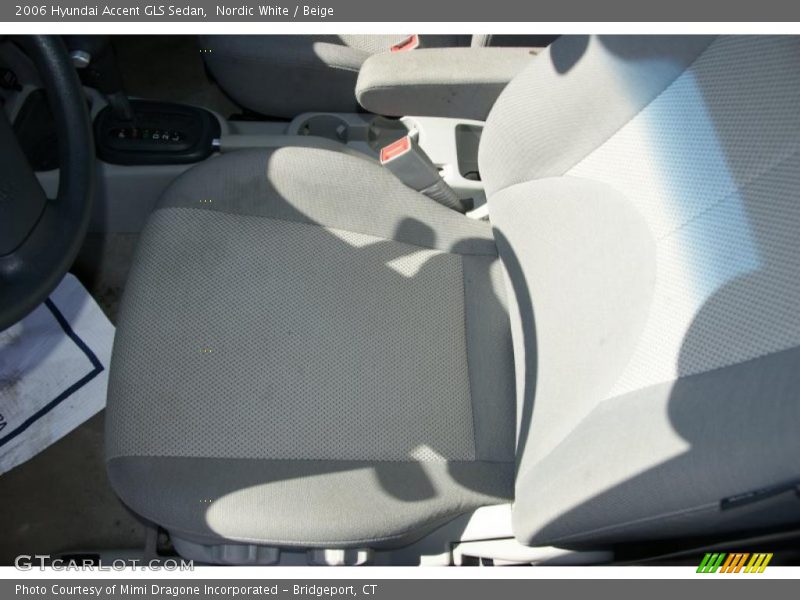 Nordic White / Beige 2006 Hyundai Accent GLS Sedan