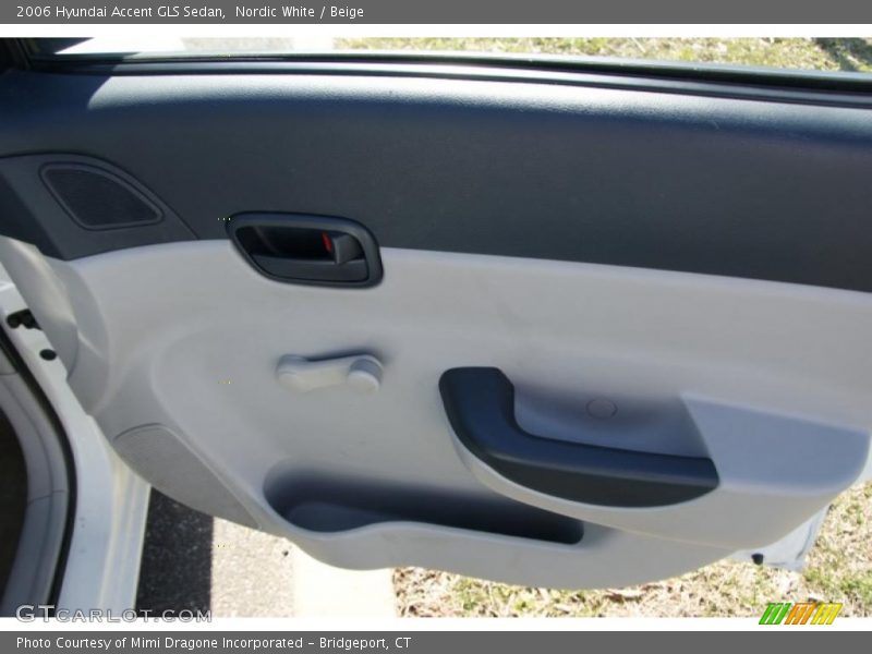Nordic White / Beige 2006 Hyundai Accent GLS Sedan