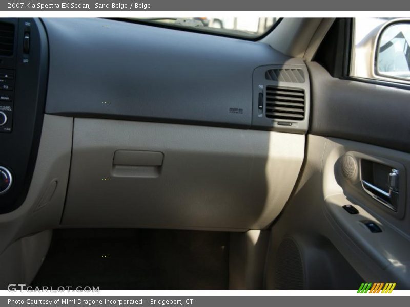 Sand Beige / Beige 2007 Kia Spectra EX Sedan