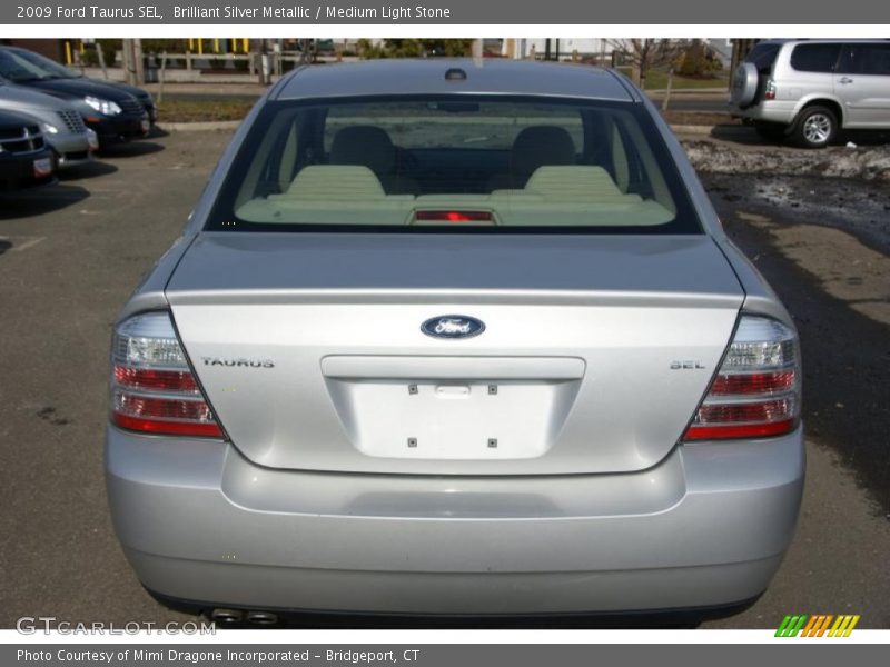 Brilliant Silver Metallic / Medium Light Stone 2009 Ford Taurus SEL