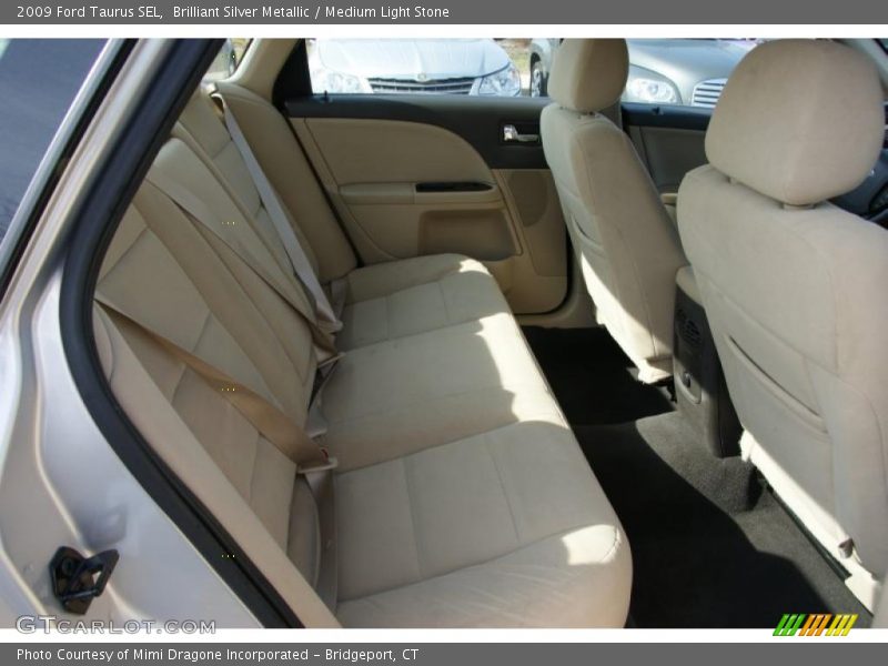 Brilliant Silver Metallic / Medium Light Stone 2009 Ford Taurus SEL