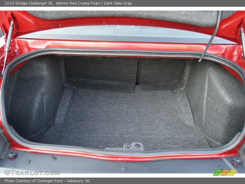 Inferno Red Crystal Pearl / Dark Slate Gray 2010 Dodge Challenger SE