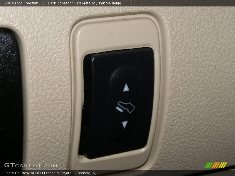 Dark Toreador Red Metallic / Pebble Beige 2004 Ford Freestar SES