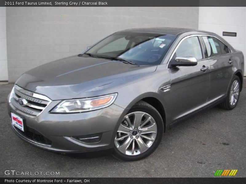 Front 3/4 View of 2011 Taurus Limited