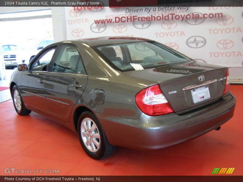 Phantom Gray Pearl / Stone 2004 Toyota Camry XLE