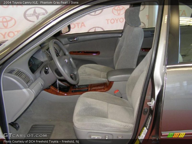 Phantom Gray Pearl / Stone 2004 Toyota Camry XLE