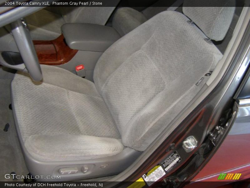 Phantom Gray Pearl / Stone 2004 Toyota Camry XLE