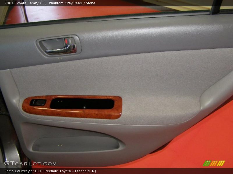 Phantom Gray Pearl / Stone 2004 Toyota Camry XLE