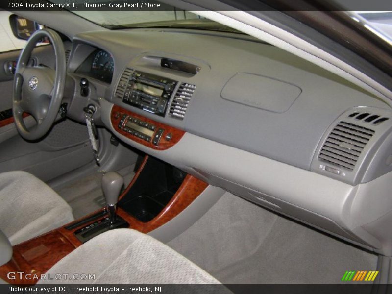 Phantom Gray Pearl / Stone 2004 Toyota Camry XLE
