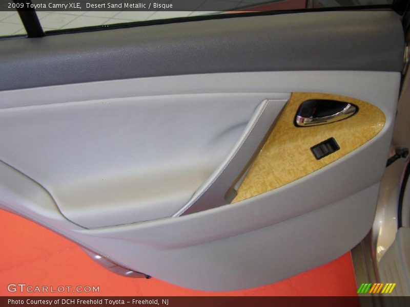 Desert Sand Metallic / Bisque 2009 Toyota Camry XLE