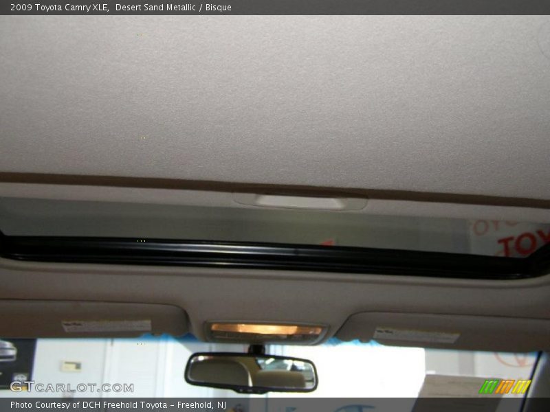 Desert Sand Metallic / Bisque 2009 Toyota Camry XLE