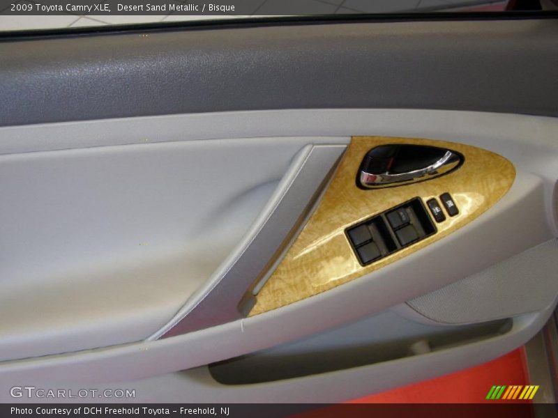 Desert Sand Metallic / Bisque 2009 Toyota Camry XLE