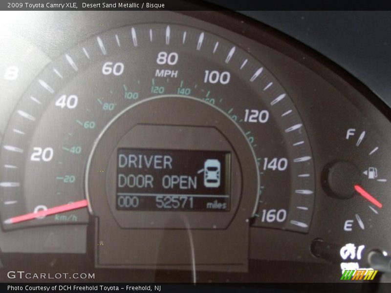 Desert Sand Metallic / Bisque 2009 Toyota Camry XLE