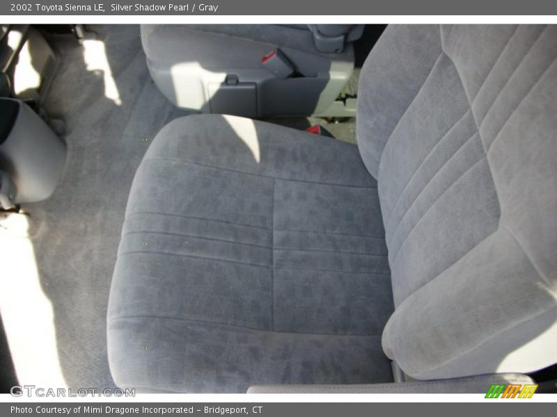 Silver Shadow Pearl / Gray 2002 Toyota Sienna LE