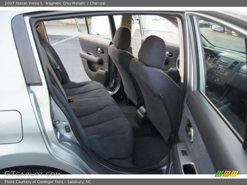 Magnetic Grey Metallic / Charcoal 2007 Nissan Versa S