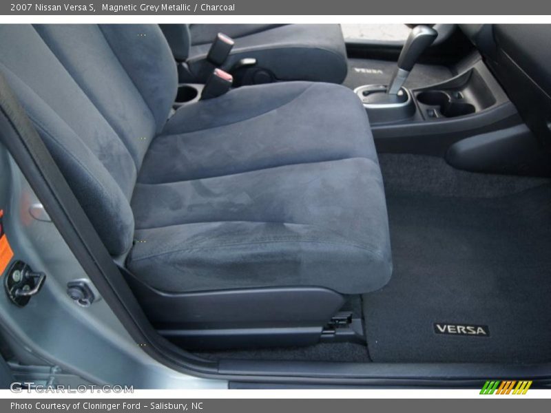 Magnetic Grey Metallic / Charcoal 2007 Nissan Versa S