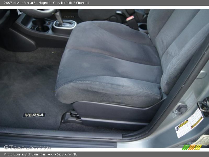Magnetic Grey Metallic / Charcoal 2007 Nissan Versa S