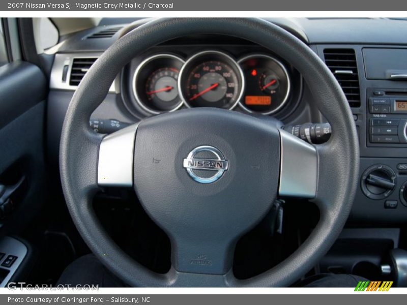 Magnetic Grey Metallic / Charcoal 2007 Nissan Versa S