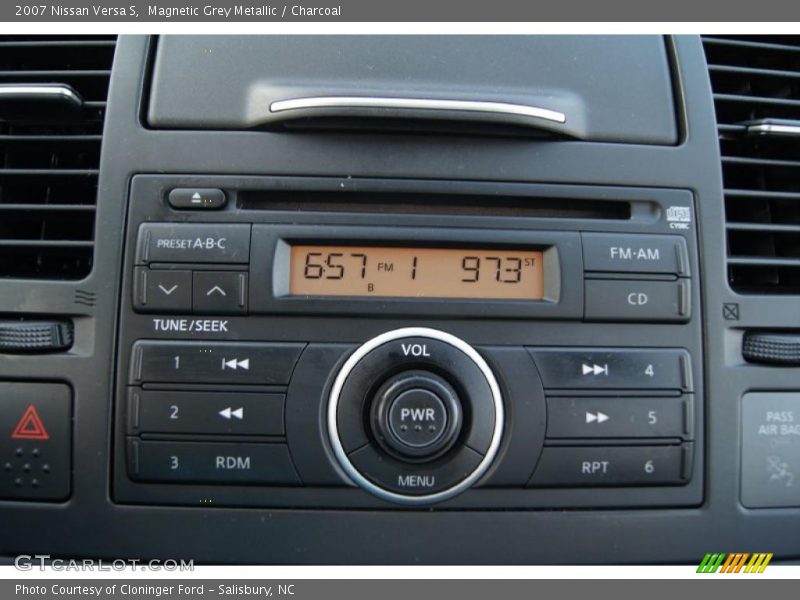 Magnetic Grey Metallic / Charcoal 2007 Nissan Versa S
