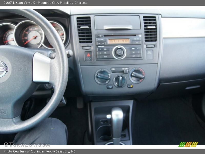 Magnetic Grey Metallic / Charcoal 2007 Nissan Versa S