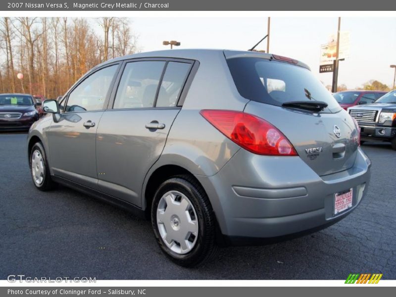 Magnetic Grey Metallic / Charcoal 2007 Nissan Versa S