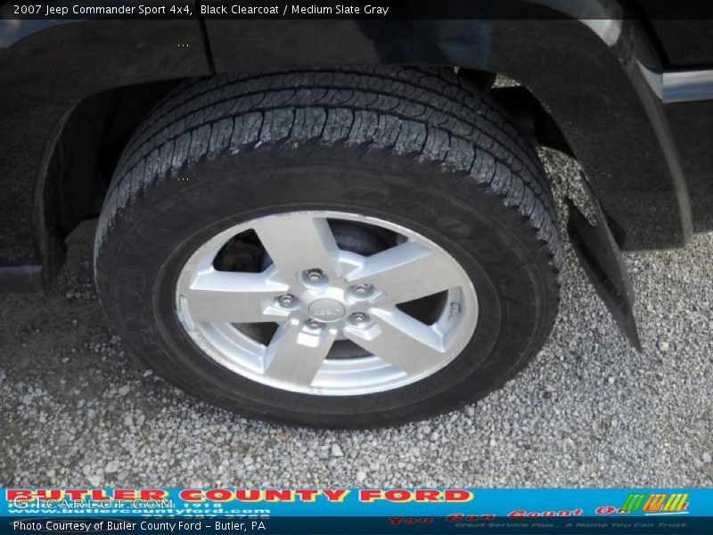 Black Clearcoat / Medium Slate Gray 2007 Jeep Commander Sport 4x4