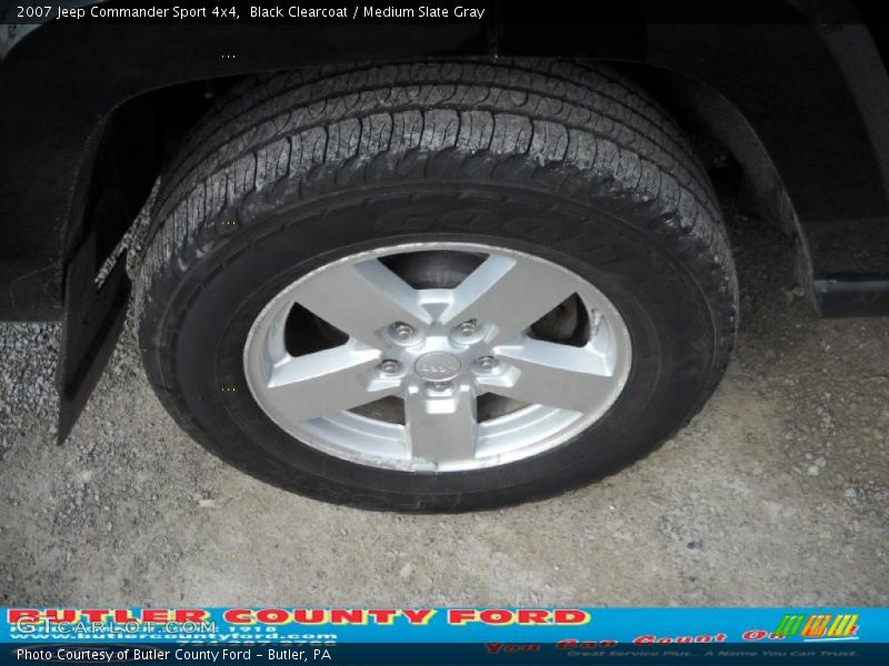 Black Clearcoat / Medium Slate Gray 2007 Jeep Commander Sport 4x4
