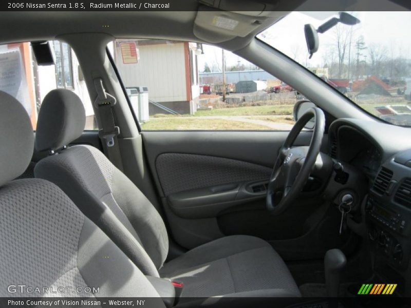 Radium Metallic / Charcoal 2006 Nissan Sentra 1.8 S