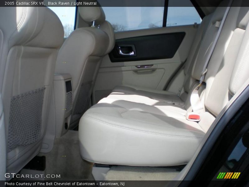 Black Raven / Light Neutral 2005 Cadillac SRX V6
