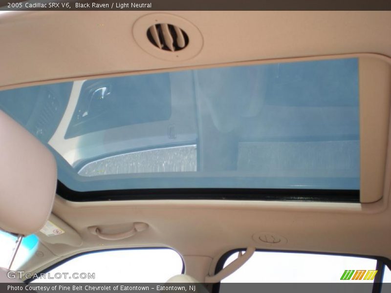 Black Raven / Light Neutral 2005 Cadillac SRX V6