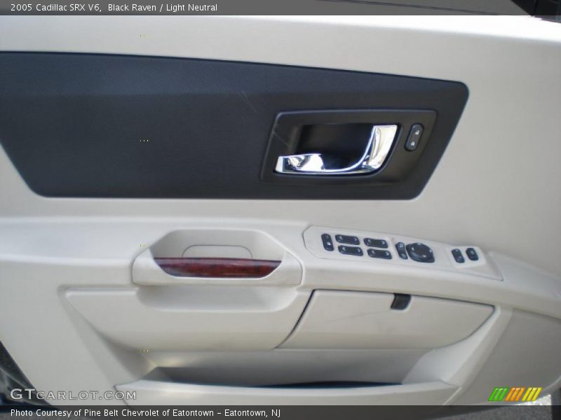 Black Raven / Light Neutral 2005 Cadillac SRX V6