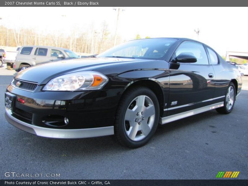 Front 3/4 View of 2007 Monte Carlo SS
