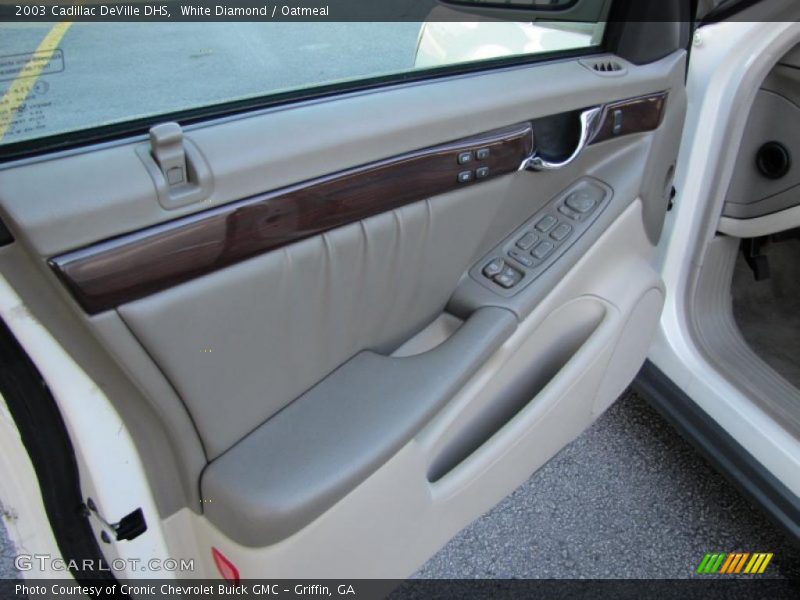 White Diamond / Oatmeal 2003 Cadillac DeVille DHS