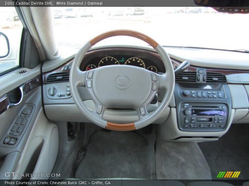 Dashboard of 2003 DeVille DHS