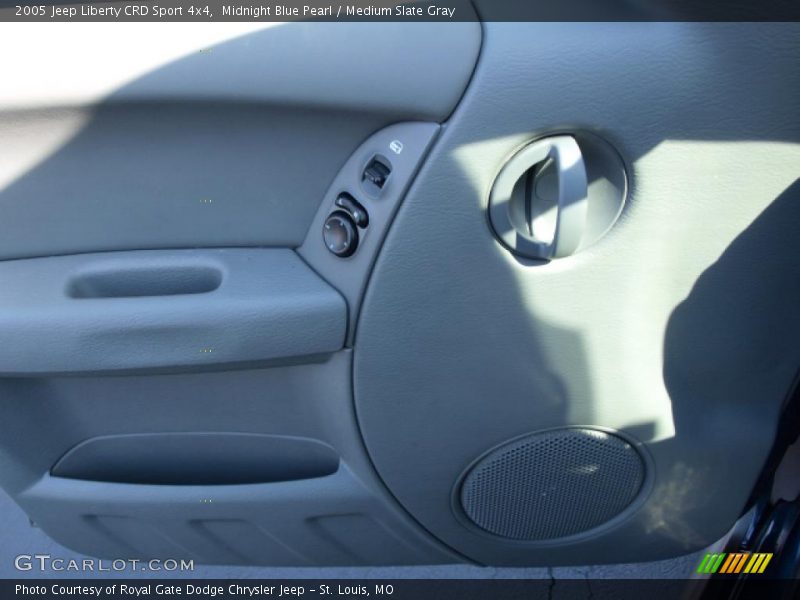Midnight Blue Pearl / Medium Slate Gray 2005 Jeep Liberty CRD Sport 4x4
