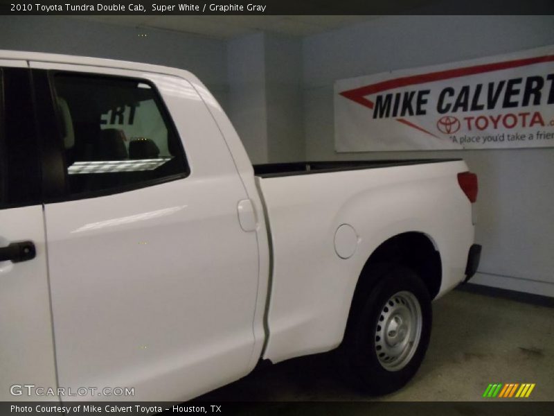 Super White / Graphite Gray 2010 Toyota Tundra Double Cab