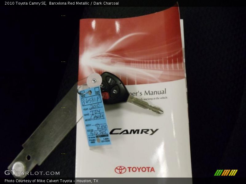 Barcelona Red Metallic / Dark Charcoal 2010 Toyota Camry SE