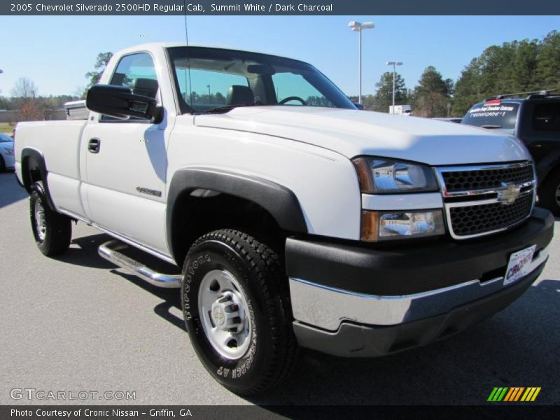 Summit White / Dark Charcoal 2005 Chevrolet Silverado 2500HD Regular Cab