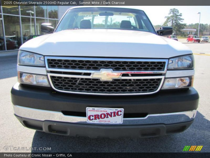 Summit White / Dark Charcoal 2005 Chevrolet Silverado 2500HD Regular Cab